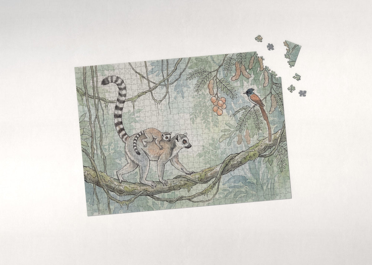 Baby Lemur on Its Mother's Back jigsaw puzzle - puzzle with loose pieces