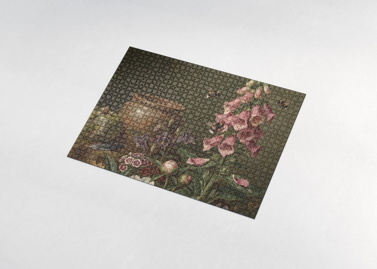 Bumblebee on the Foxglove jigsaw puzzle - assembled puzzle