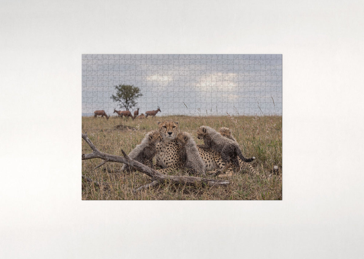 Cheetah Mother with Cubs in the Grass jigsaw puzzle - flat puzzle