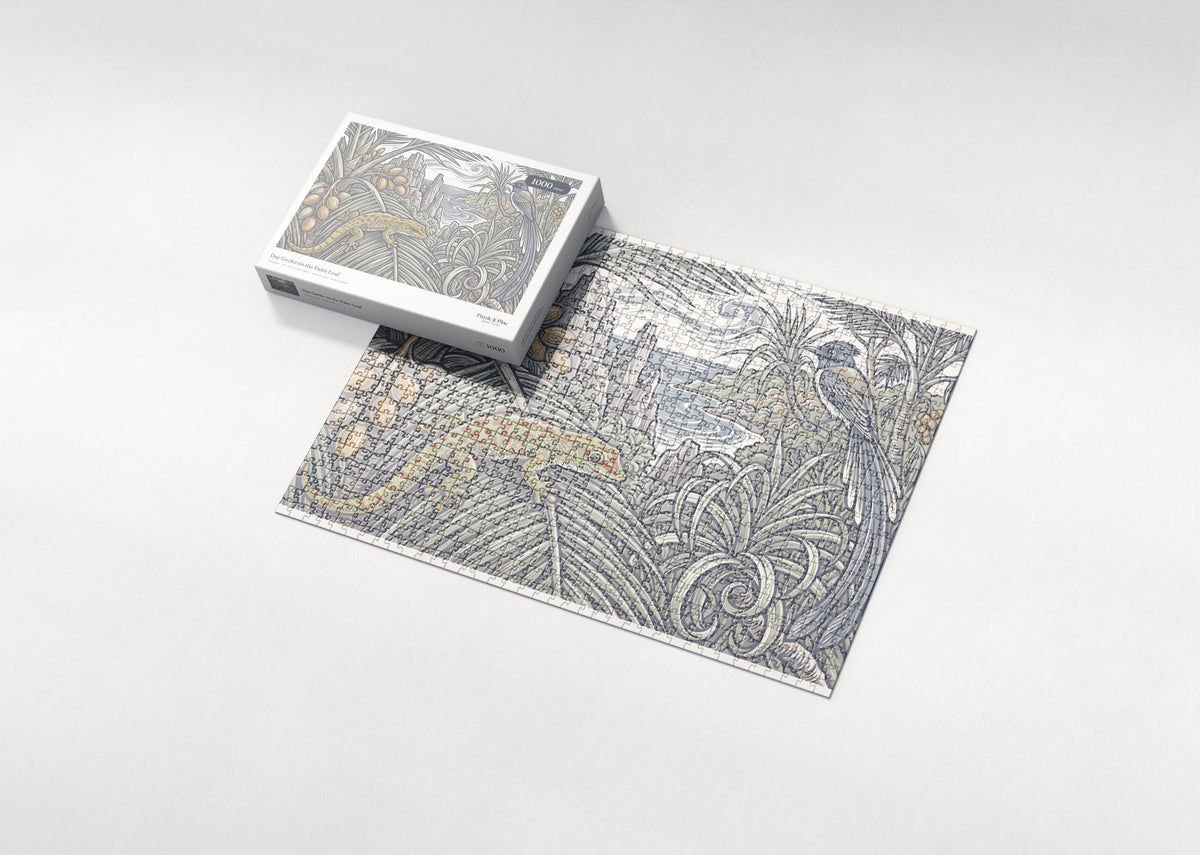 Day Gecko on the Palm Leaf jigsaw puzzle - box and puzzle